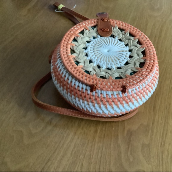 Bali Style Rattan Crossbody Purse - Picture 3 of 5